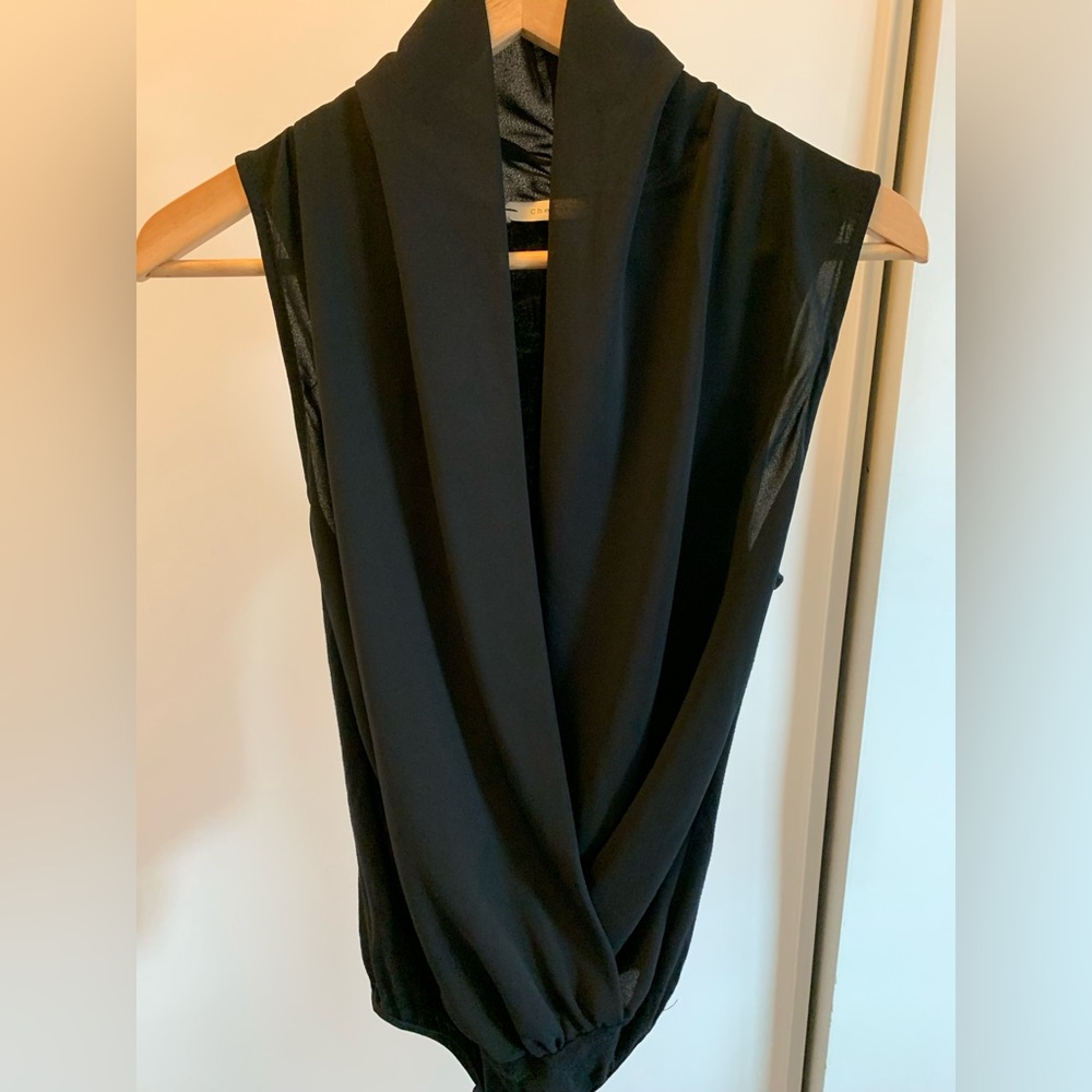 Low cut body suit